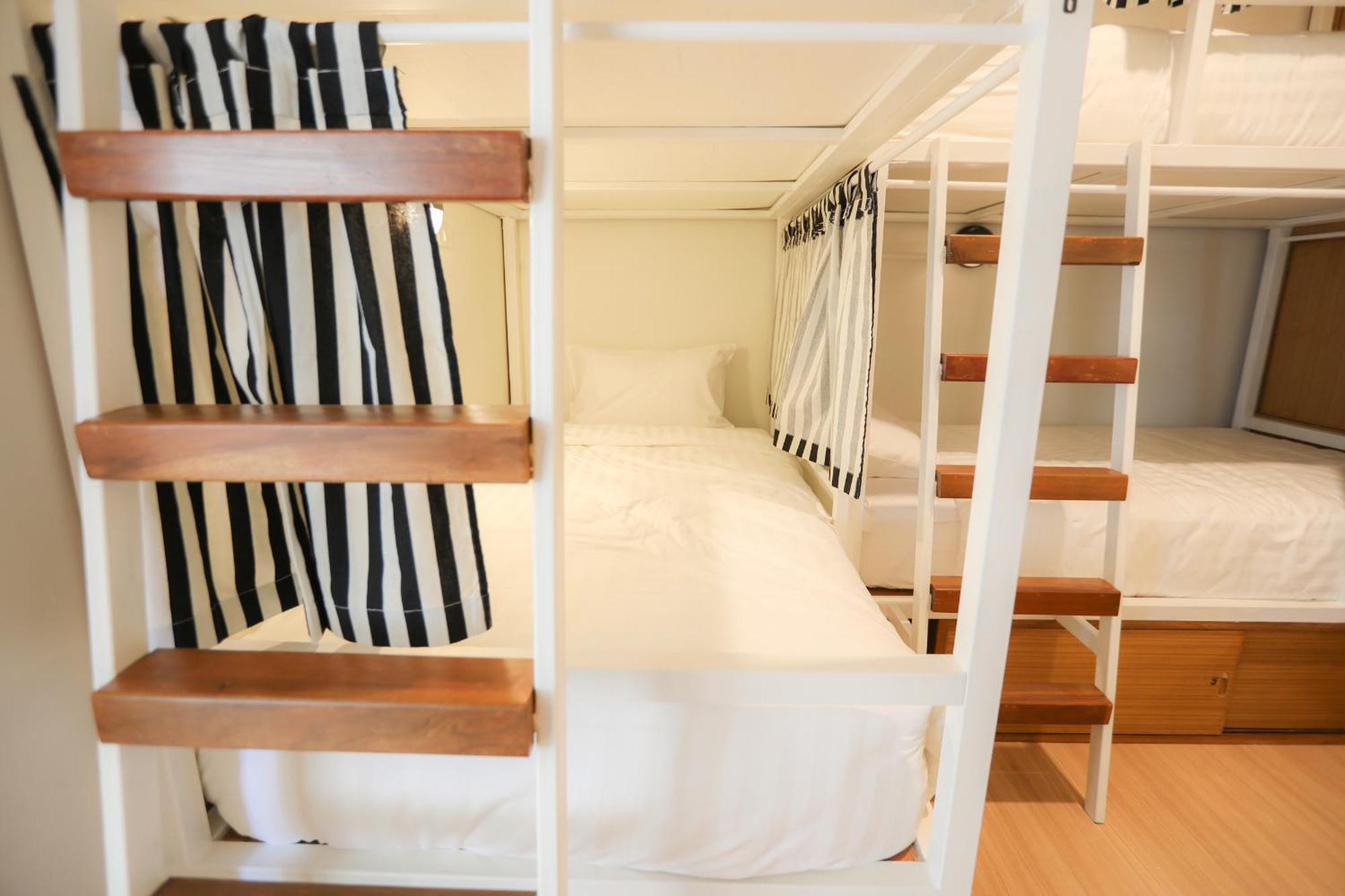 Hostel Lullaby Non-Smoking (Adults Only) Chiang Mai Phòng bức ảnh