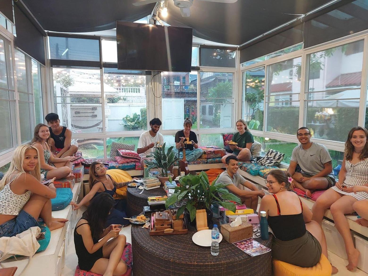 Hostel Lullaby Non-Smoking (Adults Only) Chiang Mai Ngoại thất bức ảnh